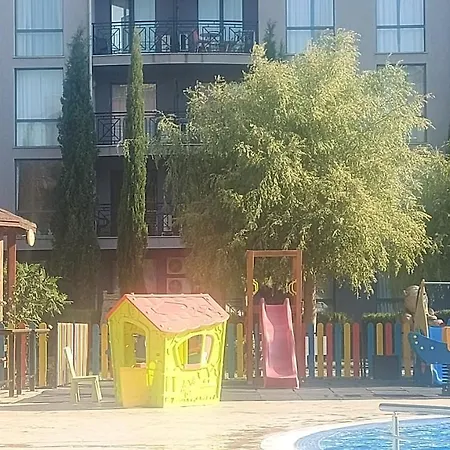 студио_рейнбоу Apartment